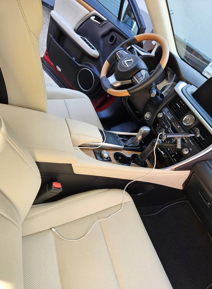 Lexus RX center console and cream leather